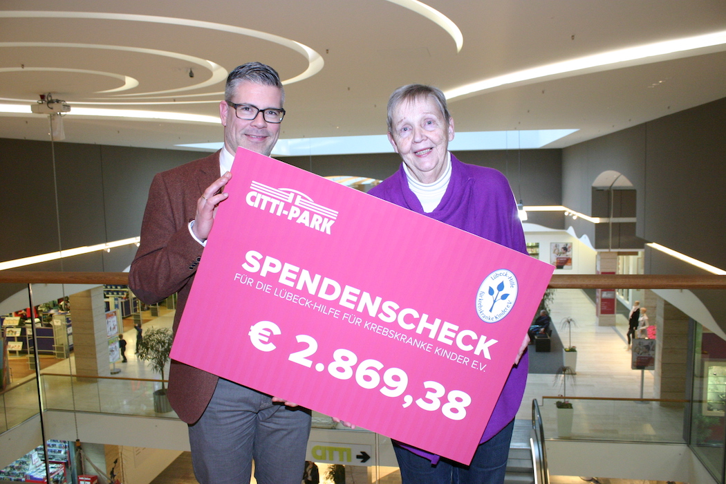 Spendenübergabe im Citti-Park